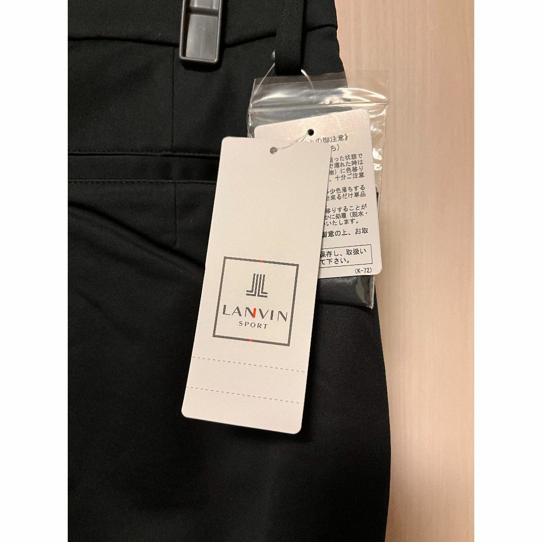 LANVIN(ランバン)の新品未使用　ランバンスポール　防風保温裏起毛パンツ　サイズ79 スポーツ/アウトドアのゴルフ(ウエア)の商品写真