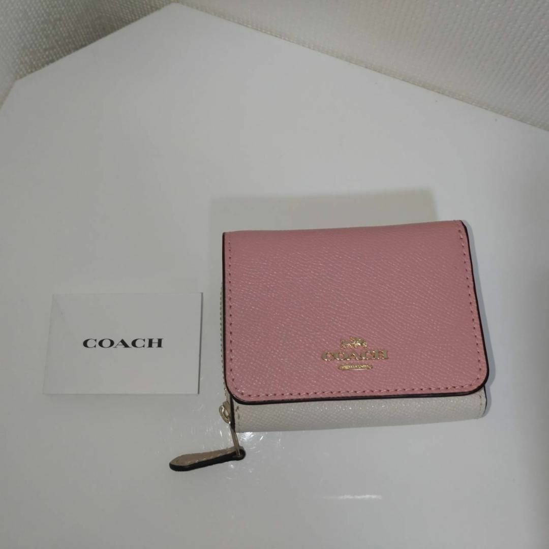 COACH(コーチ)の【状態良好】コーチスモール トライフォールドウォレット　三つ折り財布（大人可愛） レディースのファッション小物(財布)の商品写真