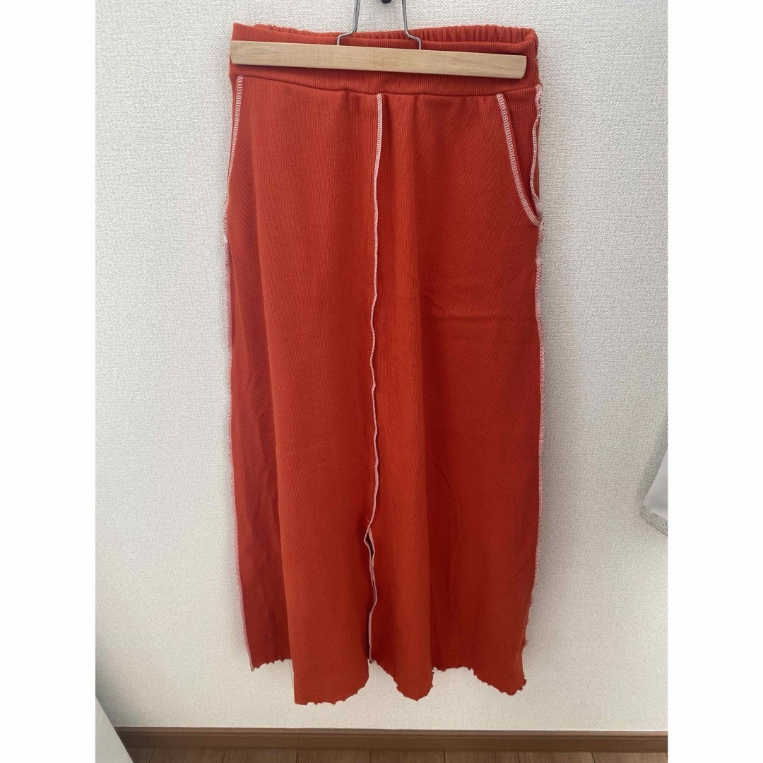 Kastane(カスタネ)のパイピングメロウフレアスカート レディースのスカート(ロングスカート)の商品写真