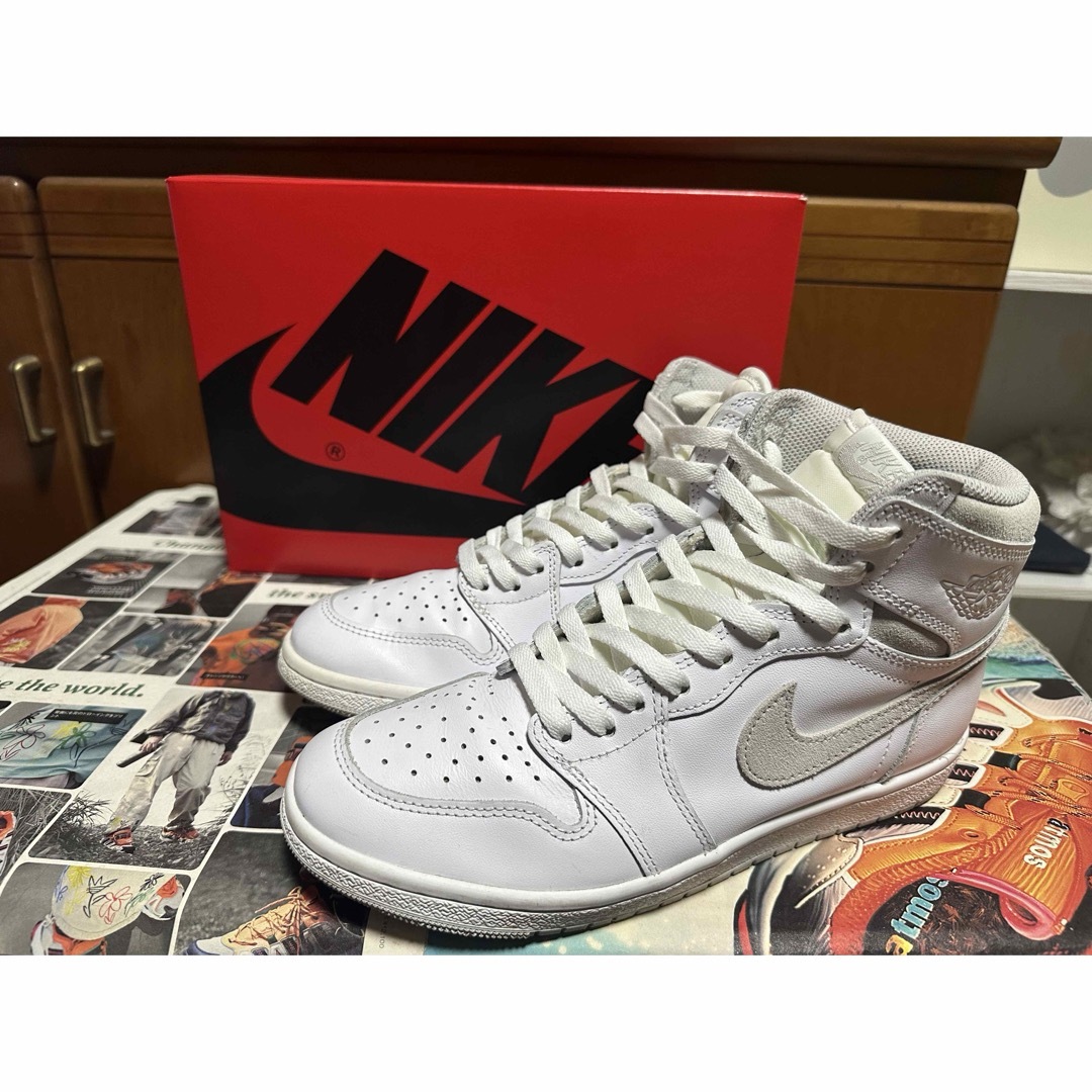 Jordan Brand（NIKE）(ジョーダン)のNIKE AIR JORDAN 1 HIGH '85 NUTRAL GREY メンズの靴/シューズ(スニーカー)の商品写真