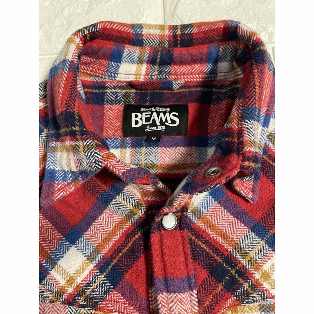 BEAMS(ビームス)の BEAMS 赤色系 チェック柄 長袖シャツMサイズ 匿名発送 送料込  メンズのトップス(シャツ)の商品写真