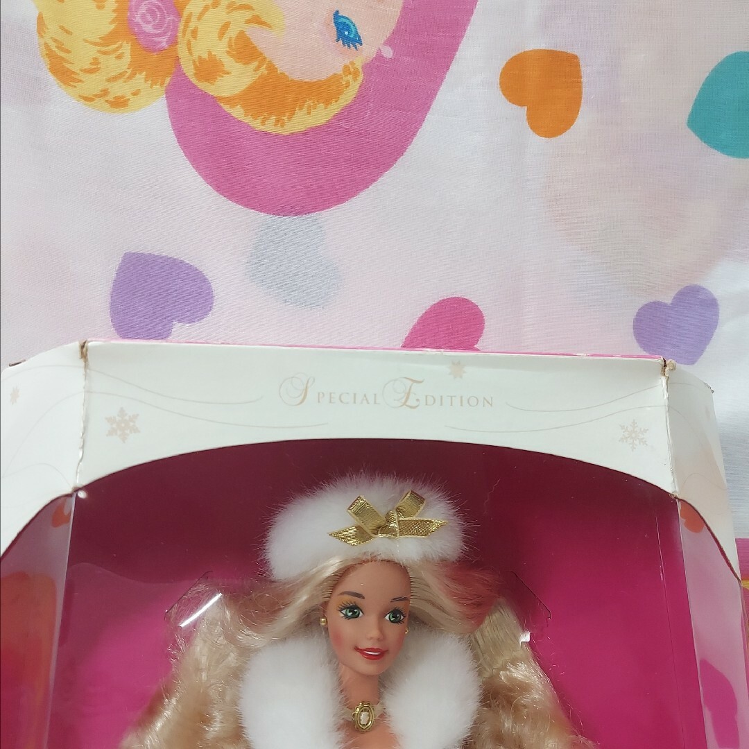 Barbie(バービー)のバービー　WINTER FANTASY　ウィンターファンタジー　ファンシートイ エンタメ/ホビーのおもちゃ/ぬいぐるみ(キャラクターグッズ)の商品写真