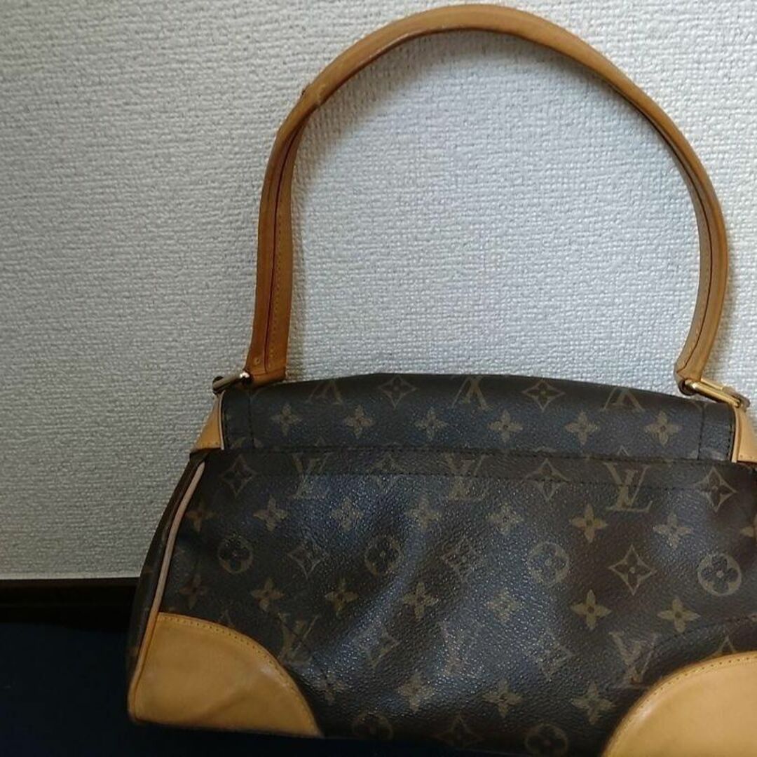 LOUIS VUITTON(ルイヴィトン)の廃盤の為入手困難：ルイヴィトンモノグラムビバリーMMショルダーバッグM40121 レディースのバッグ(クラッチバッグ)の商品写真