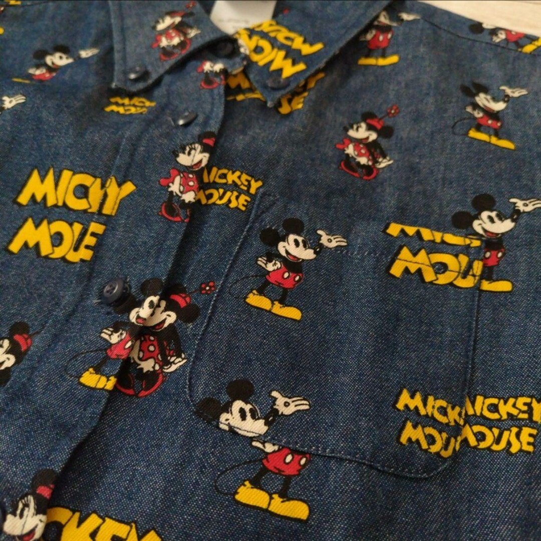 Disney(ディズニー)のDisney☆ミッキー総柄シャツ Mサイズ レディースのトップス(シャツ/ブラウス(長袖/七分))の商品写真