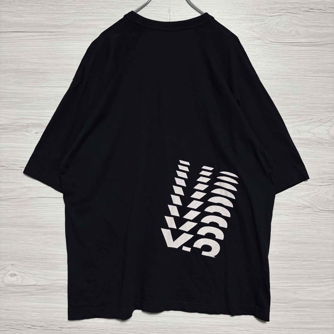 Y-3(ワイスリー)の【人気デザイン】Y-3 ワイスリー　Tシャツ　XLサイズ　センターロゴ　希少 メンズのトップス(Tシャツ/カットソー(半袖/袖なし))の商品写真