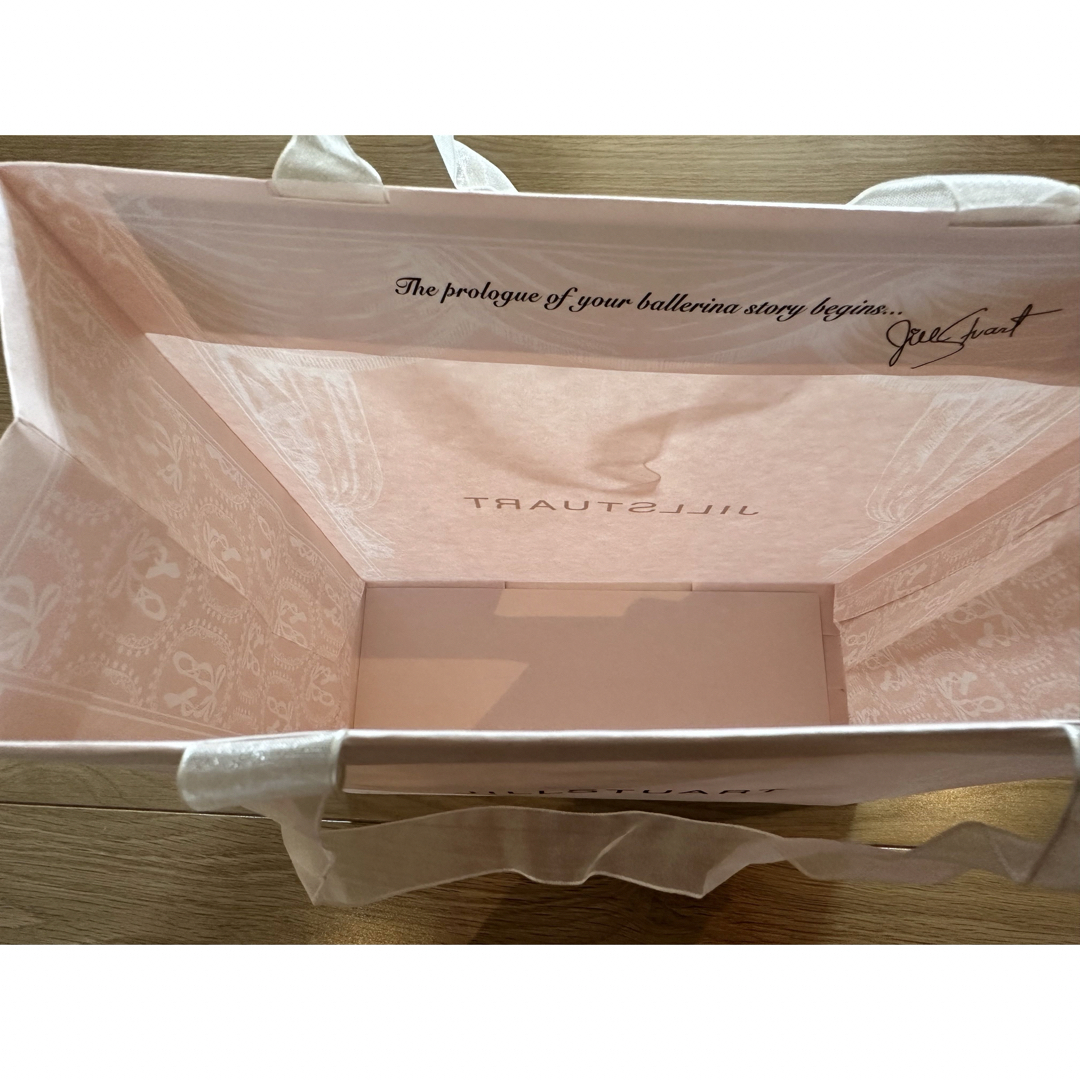 JILLSTUART(ジルスチュアート)のJILLSTUART ショッパー　ショップ袋　紙袋 レディースのバッグ(ショップ袋)の商品写真