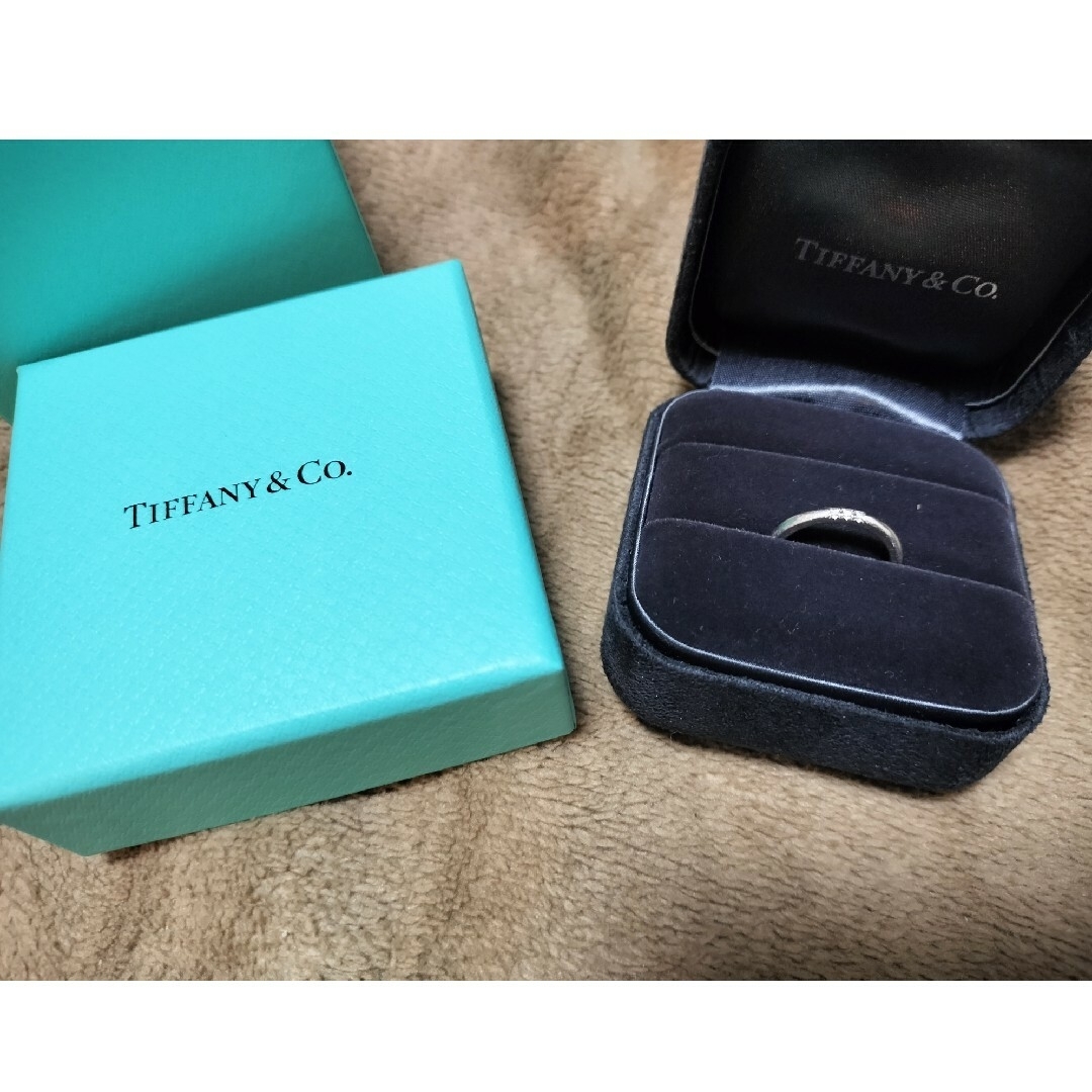 Tiffany & Co.(ティファニー)のティファニーフォーエバー　ウエディングバンドリング　プラチナ　7号　箱あり レディースのアクセサリー(リング(指輪))の商品写真