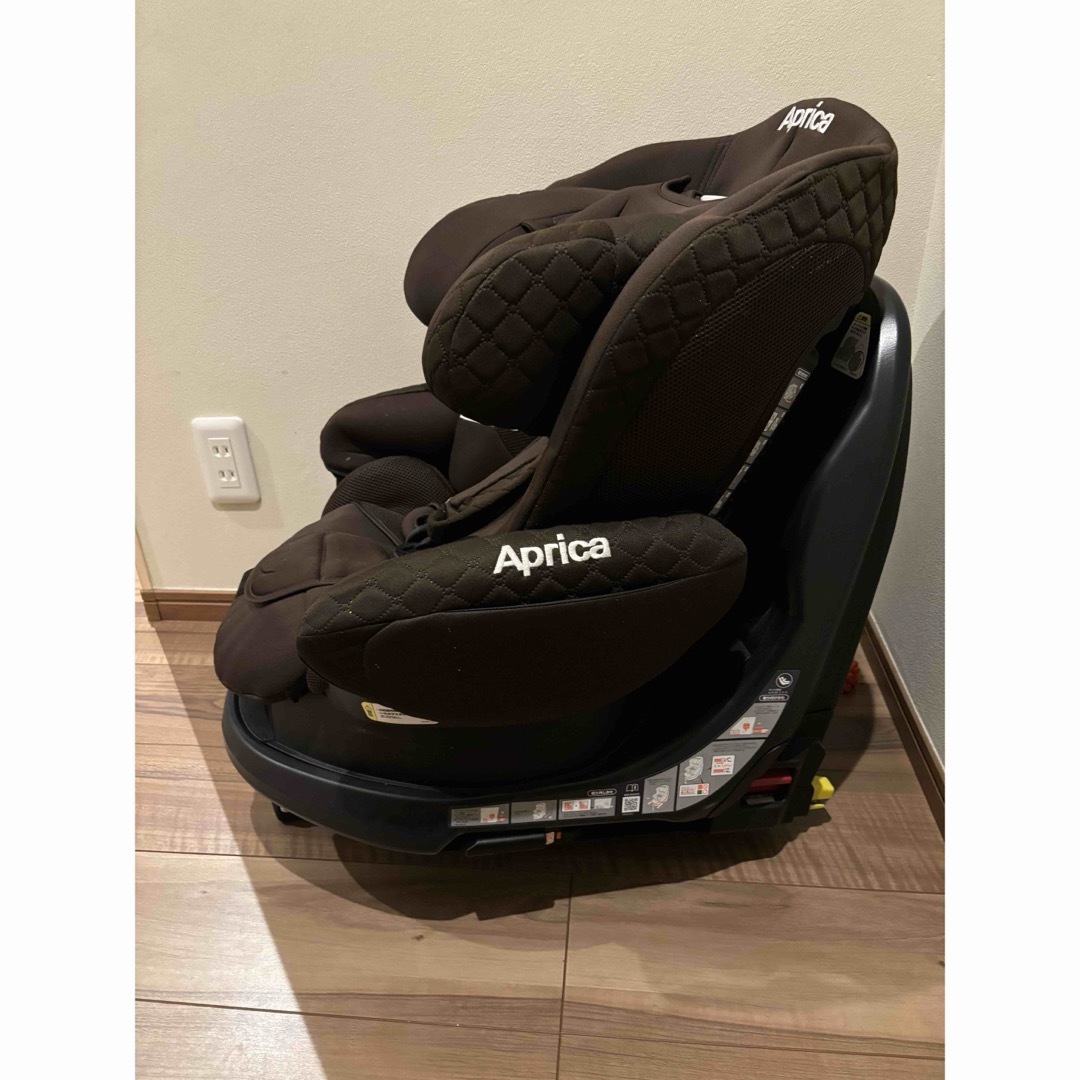 Aprica(アップリカ)のAprica チャイルドシート フラディアグロウ ISOFIX ディアターン キッズ/ベビー/マタニティの外出/移動用品(自動車用チャイルドシート本体)の商品写真