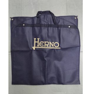 ヘルノ(HERNO)の【新品非売品】HERNO(ヘルノ)　ガーメントバッグ　ダウン＆コートなどに(ダウンコート)