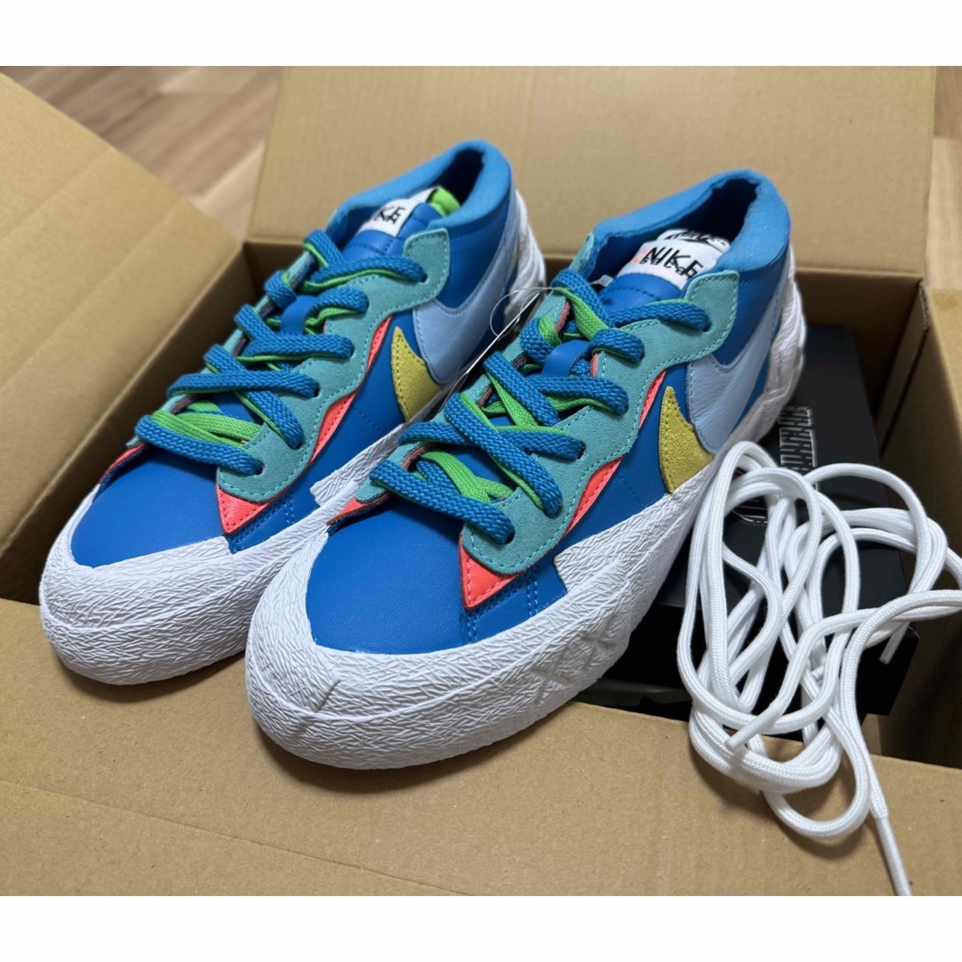 sacai(サカイ)のKAWS × sacai × Nike Blazer Low 26.5cm メンズの靴/シューズ(スニーカー)の商品写真