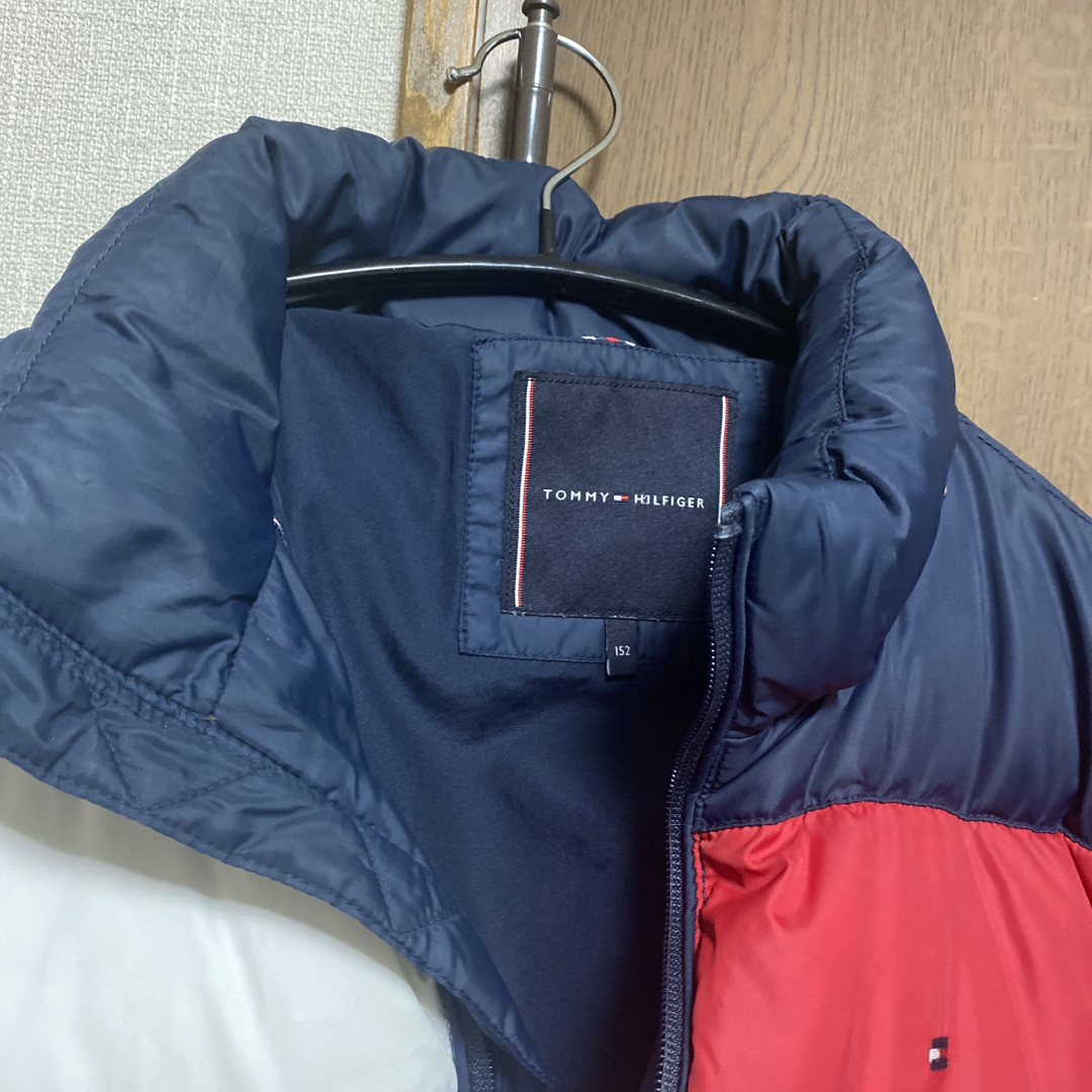 TOMMY HILFIGER(トミーヒルフィガー)のTOMMY HILFIHER  ダウン　サイズ　150 キッズ/ベビー/マタニティのキッズ服男の子用(90cm~)(ジャケット/上着)の商品写真