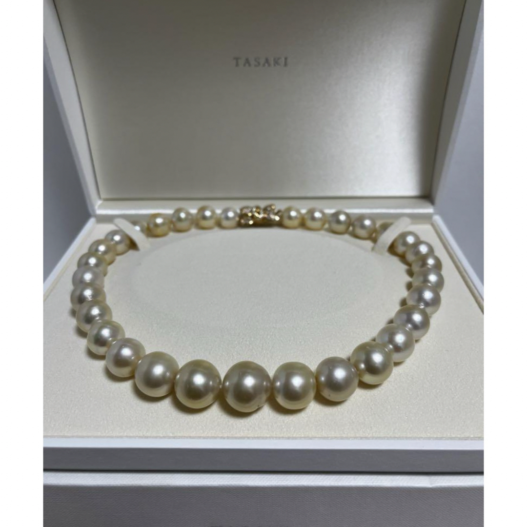 TASAKI(タサキ)の迫力！　タサキ　ダイヤ0.45ct  K18  南洋白蝶パールネックレス　美品 レディースのアクセサリー(ネックレス)の商品写真