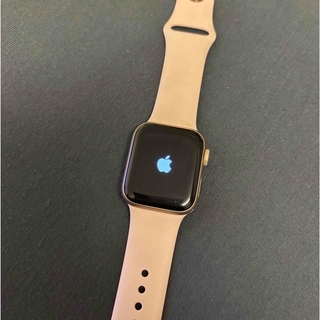 アップルウォッチ(Apple Watch)のApplewatch series4 40mm バンドS(腕時計)
