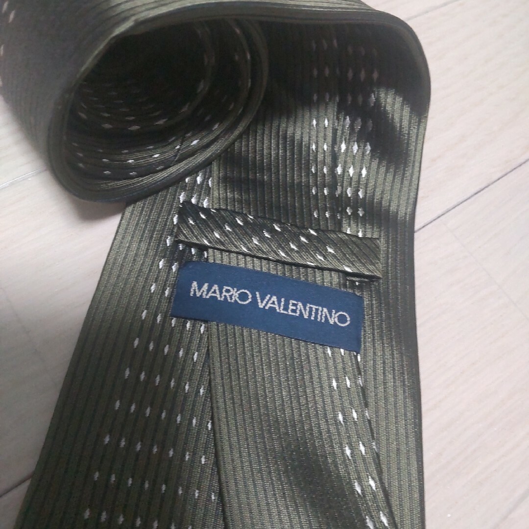 MARIO VALENTINO(マリオバレンチノ)のマリオバレンチノ グリーン 総柄 シルク 入学式 成人式 ネクタイ メンズのファッション小物(ネクタイ)の商品写真