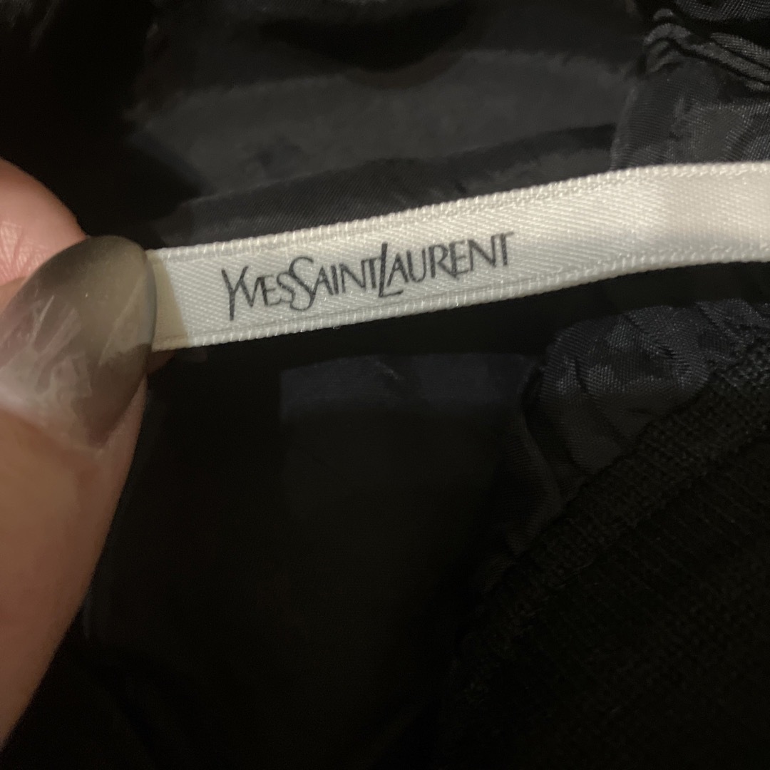 Yves Saint Laurent(イヴサンローラン)の【極美品】イヴサンローラン タイトスカート ブラック サイズ9号 レディースのスカート(ひざ丈スカート)の商品写真