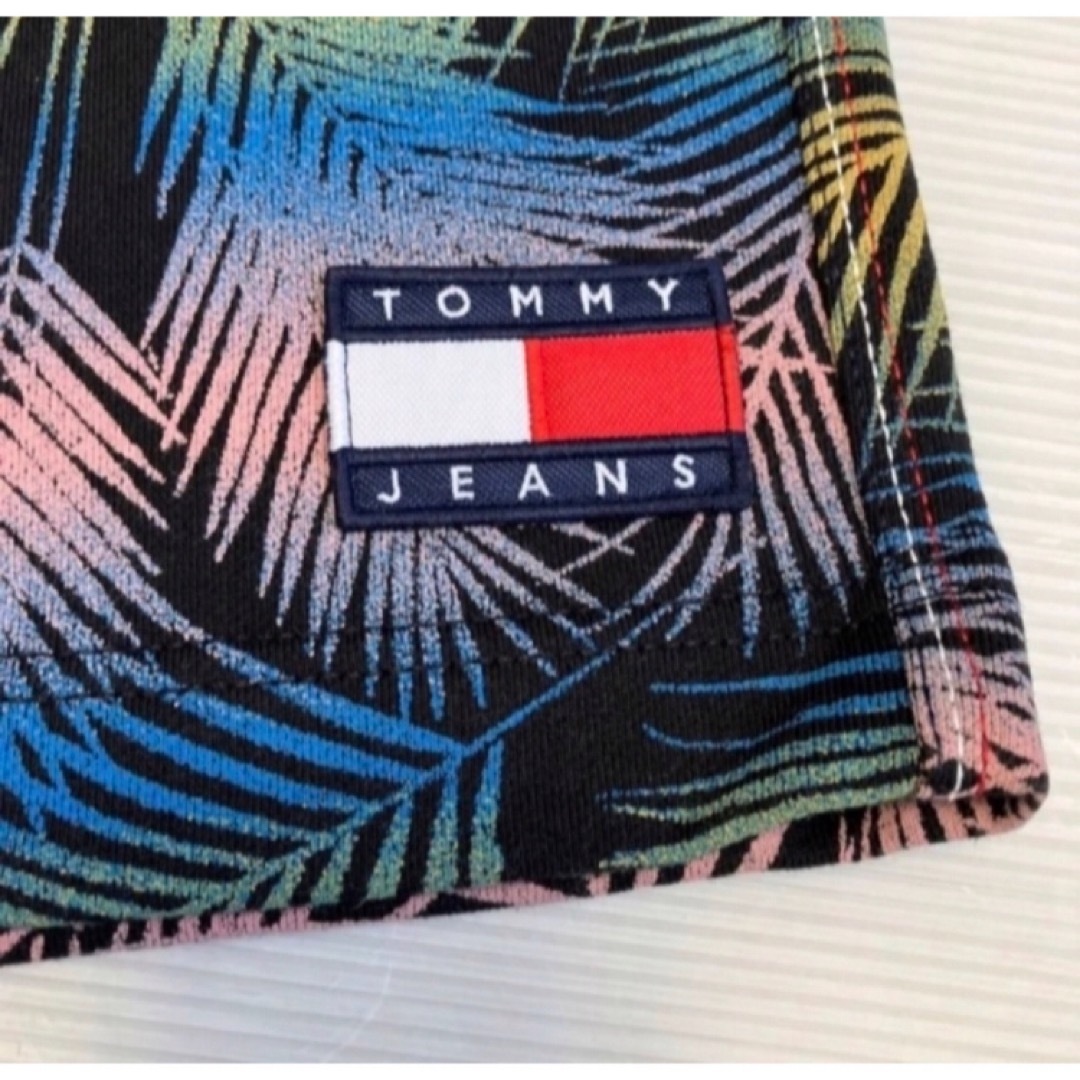 TOMMY HILFIGER(トミーヒルフィガー)の送料無料 新品 TOMMY HILFIGER メンズ ショートパンツ XL メンズのパンツ(ショートパンツ)の商品写真