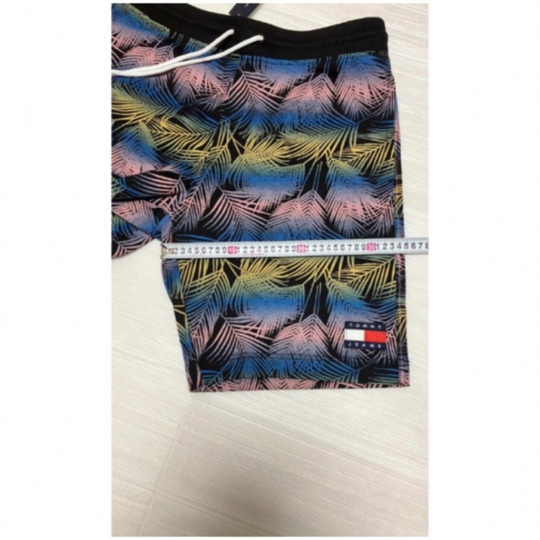 TOMMY HILFIGER(トミーヒルフィガー)の送料無料 新品 TOMMY HILFIGER メンズ ショートパンツ XL メンズのパンツ(ショートパンツ)の商品写真