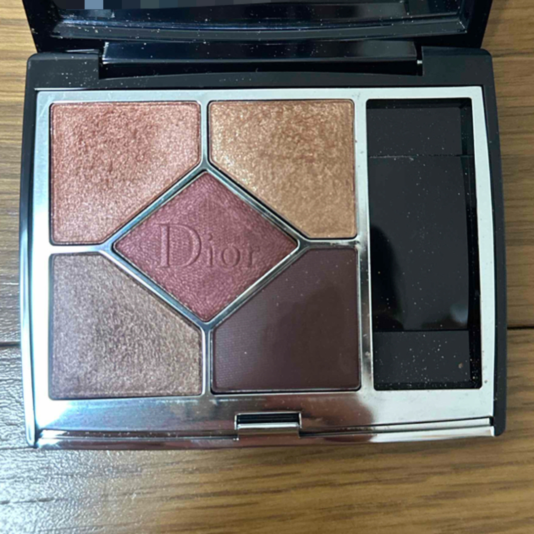 Dior(ディオール)の中古品　ディオール　アイシャドウ　サンククルール　ミッツァ689 コスメ/美容のベースメイク/化粧品(アイシャドウ)の商品写真