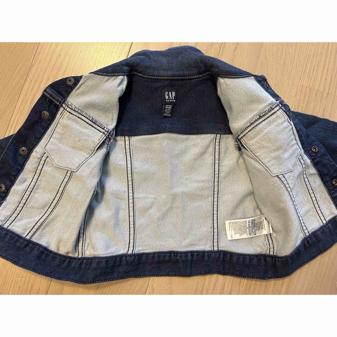 GAP(ギャップ)のGAP デニム ジャケット　90サイズ キッズ/ベビー/マタニティのキッズ服男の子用(90cm~)(ジャケット/上着)の商品写真