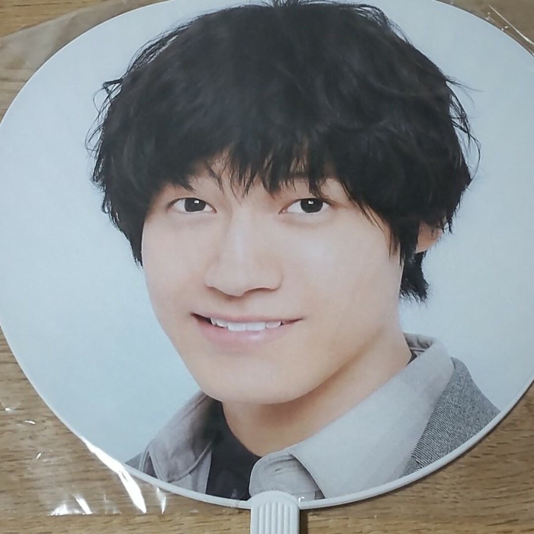 Johnny's(ジャニーズ)の佐野晶哉 うちわ エンタメ/ホビーのタレントグッズ(アイドルグッズ)の商品写真