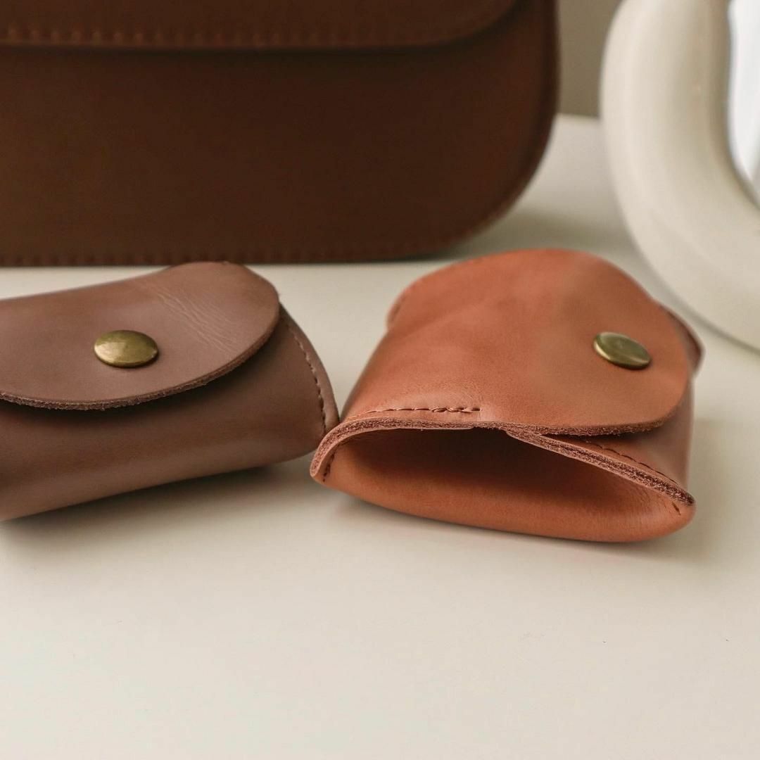 韓国♡小物　brown leather　おしゃれ　シンプル　財布　コイン入れ スマホ/家電/カメラのスマホアクセサリー(iPhoneケース)の商品写真