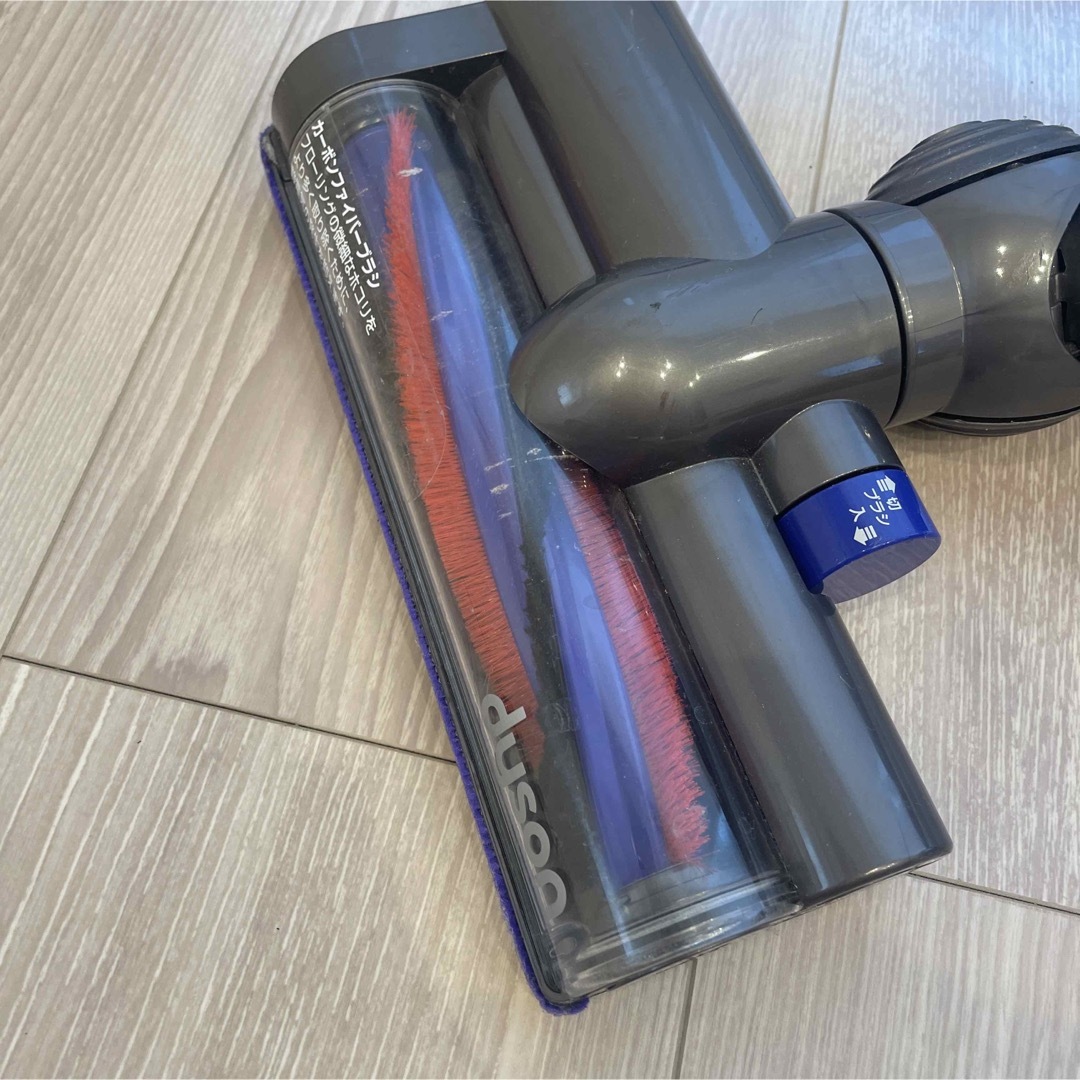 Dyson(ダイソン)の【正規品】ダイソン掃除機　DC63 スマホ/家電/カメラの生活家電(掃除機)の商品写真