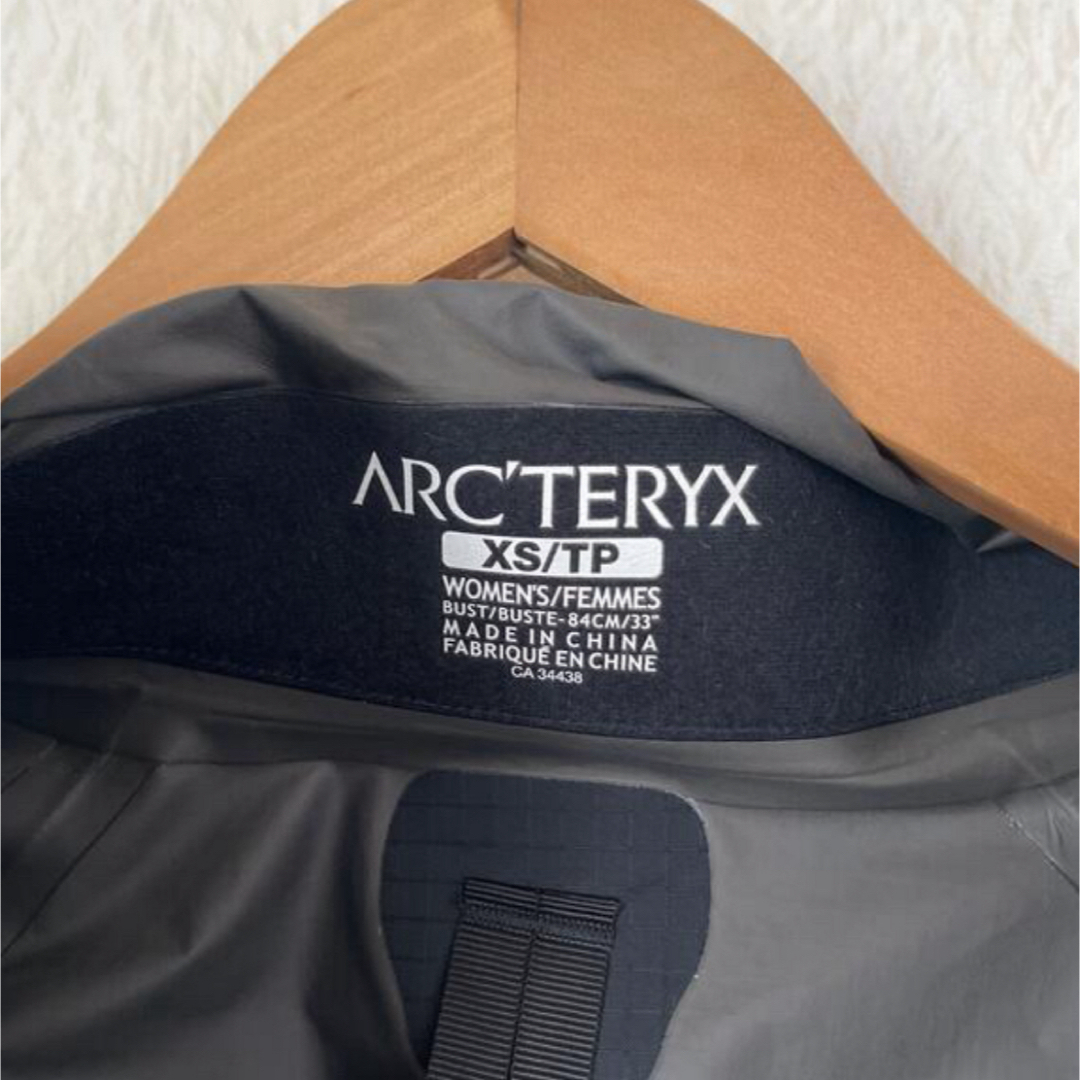 ARC'TERYX(アークテリクス)の【ARC'TERYX】 ベータ sl xs GORE-TEX スポーツ/アウトドアのアウトドア(登山用品)の商品写真