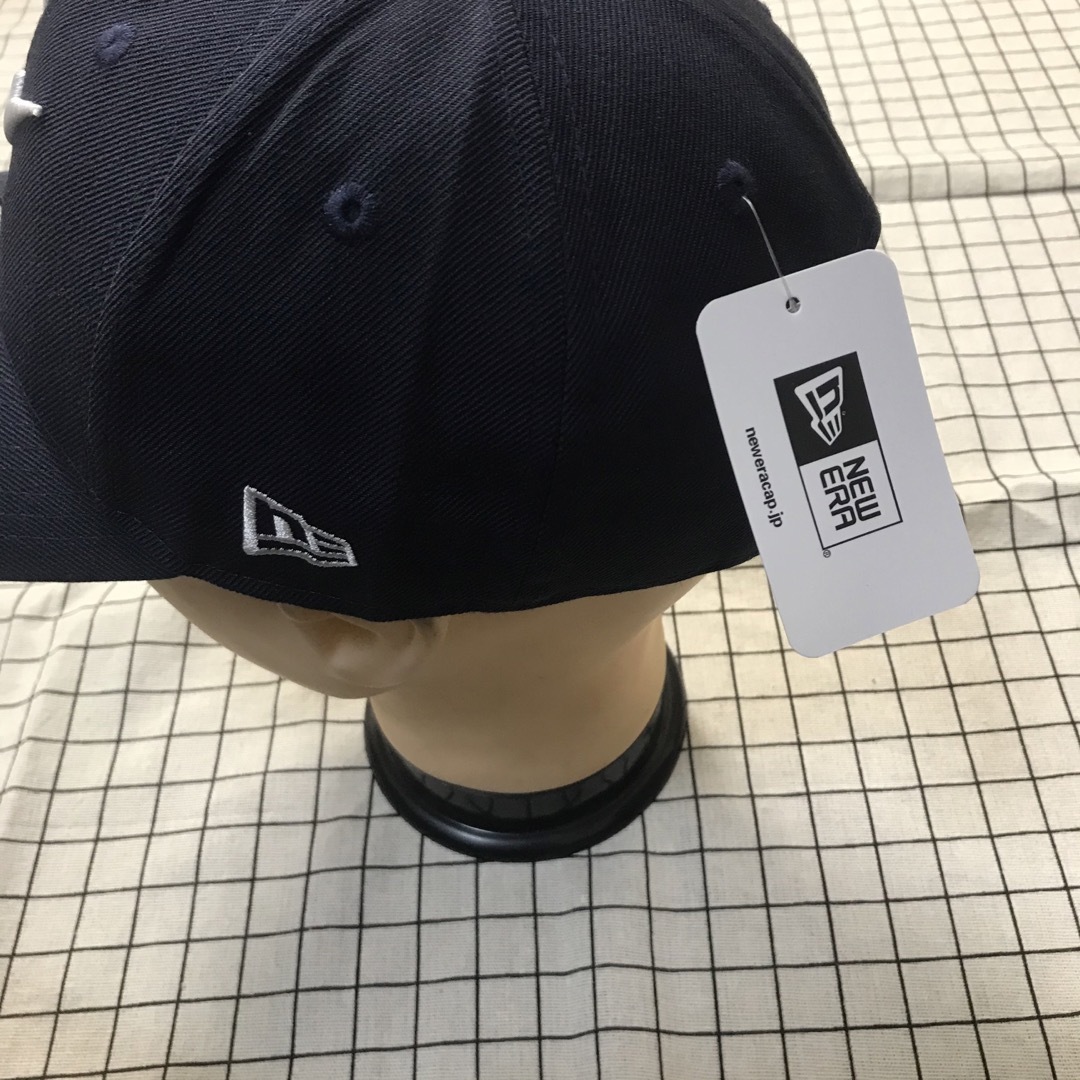 FRAGMENT(フラグメント)の新品 NEWERA FRAGMENT DESIGN サンダー CAP ネイビー メンズの帽子(キャップ)の商品写真