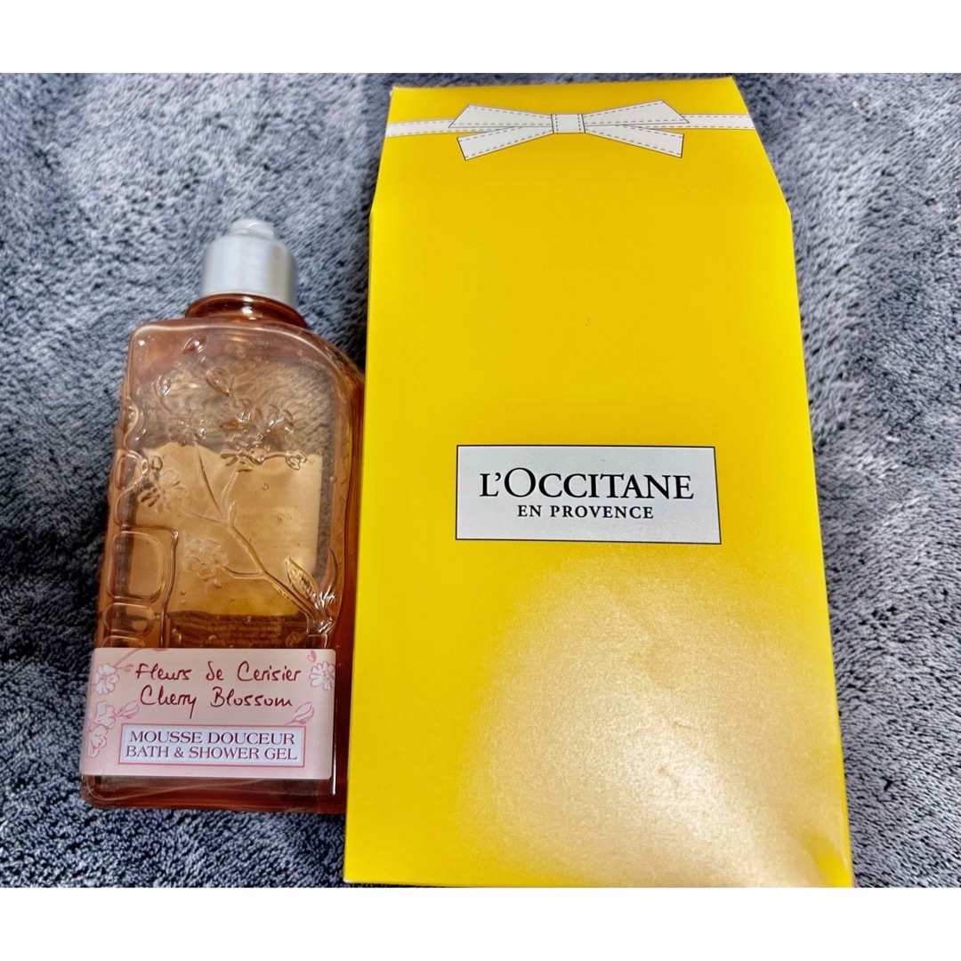 L'OCCITANE(ロクシタン)のL’OCCITANE チェリーブロッサム シャワージェル250ml新品 コスメ/美容のボディケア(ボディソープ/石鹸)の商品写真