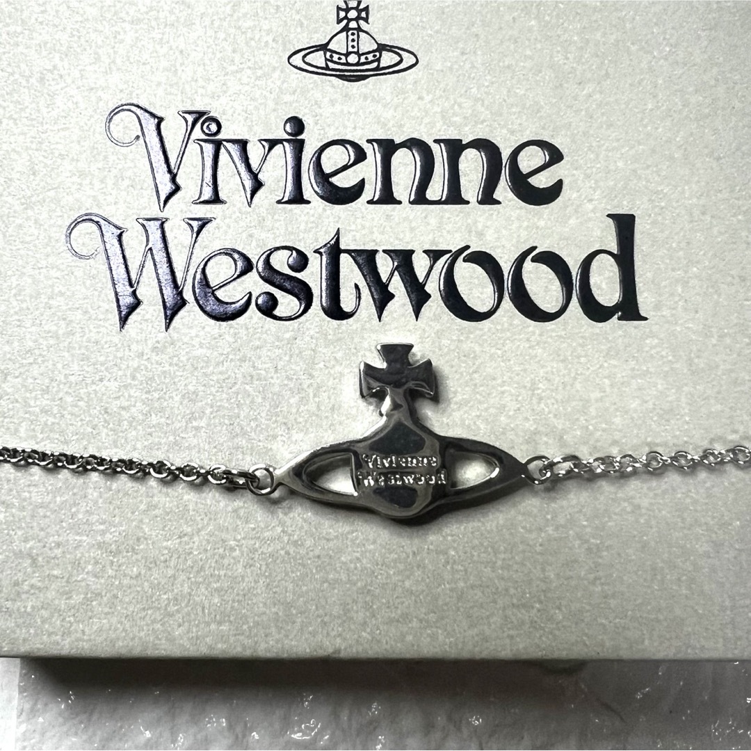 Vivienne Westwood(ヴィヴィアンウエストウッド)の【並行輸入品】ヴィヴィアンウエストウッド メイフェアバスレリーフ ブレスレット レディースのアクセサリー(ブレスレット/バングル)の商品写真