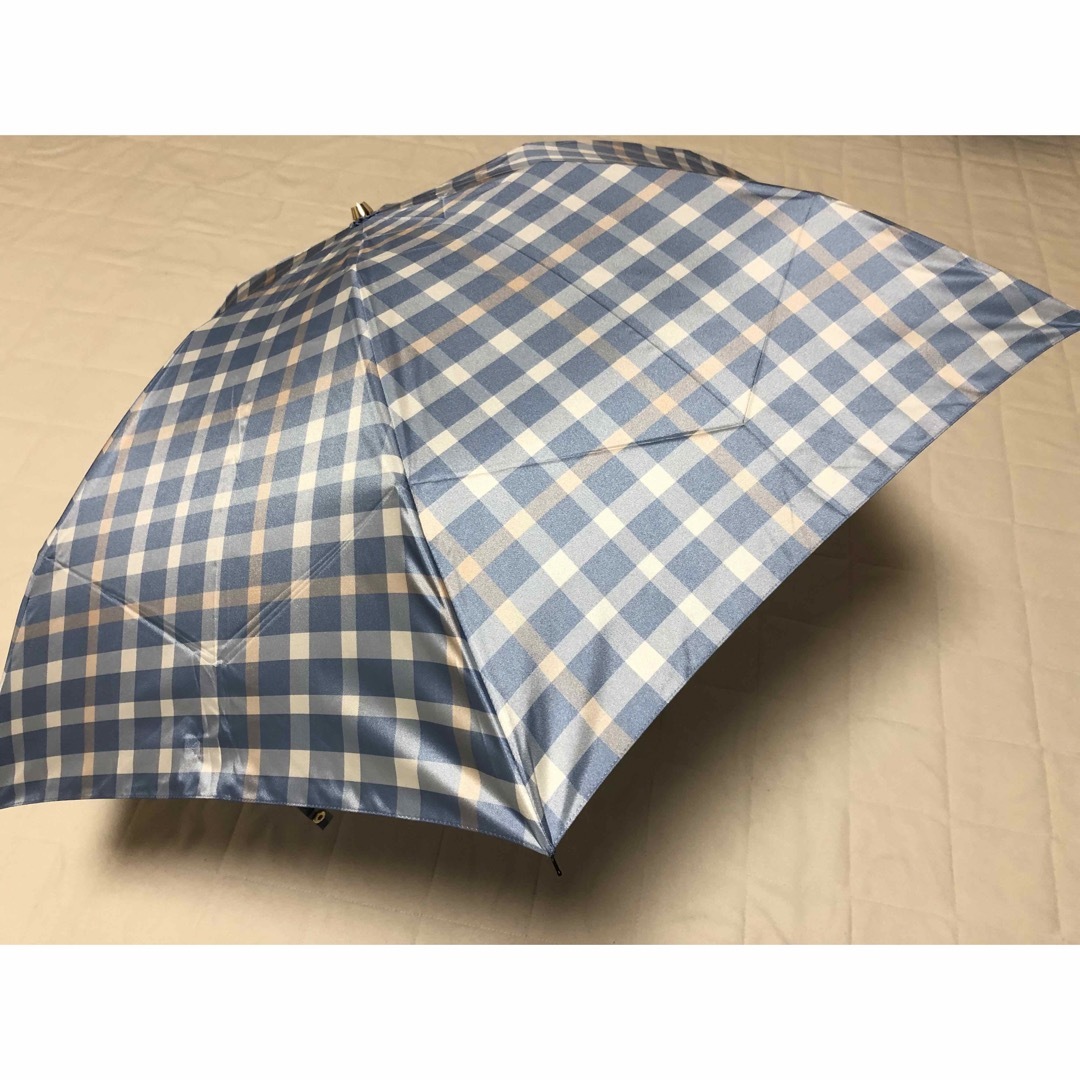 DAKS(ダックス)の210新品DAKSダックス チェック柄折り畳み雨傘 レディースのファッション小物(傘)の商品写真