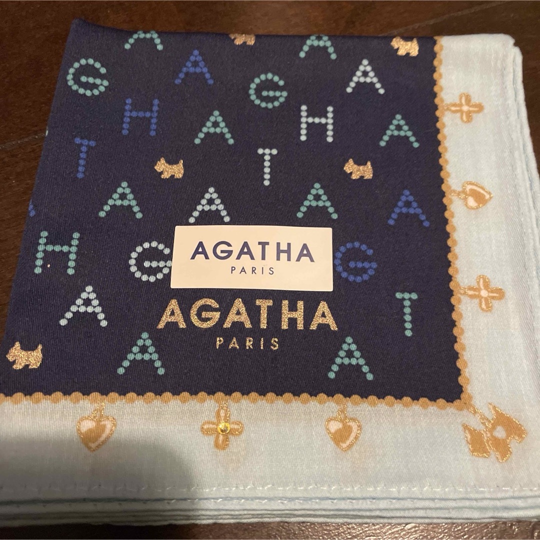 AGATHA(アガタ)のAGATHAのティッシュケースとハンカチ レディースのファッション小物(ハンカチ)の商品写真