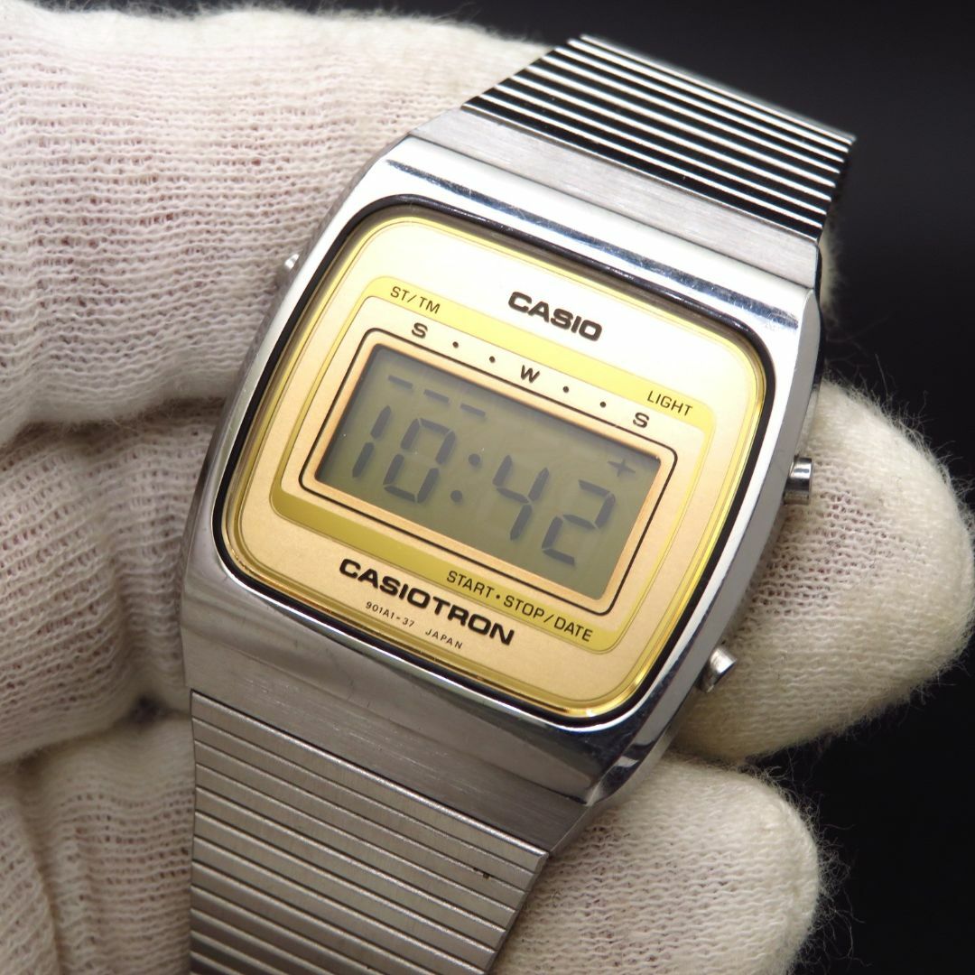 CASIO(カシオ)のCASIO CASIOTRON カシオトロン 76CS-42 ビンテージ メンズの時計(腕時計(デジタル))の商品写真