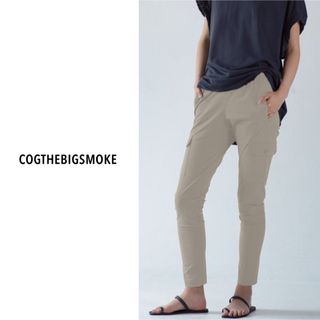 ジャーナルスタンダード(JOURNAL STANDARD)のCOGTHEBIGSMOKE | EMMY TROUSERS MILITARY(カジュアルパンツ)