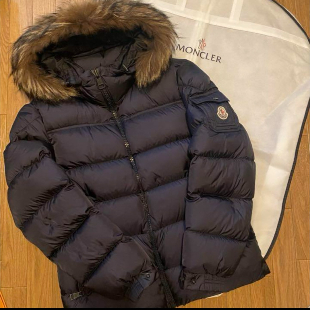 MONCLER(モンクレール)の希少 モンクレール MARQUE 国内正規品 ネイビー サイズ０ メンズのジャケット/アウター(ダウンジャケット)の商品写真