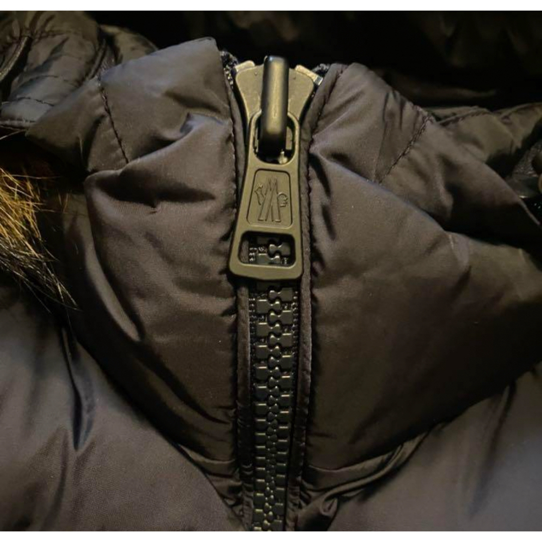 MONCLER(モンクレール)の希少 モンクレール MARQUE 国内正規品 ネイビー サイズ０ メンズのジャケット/アウター(ダウンジャケット)の商品写真