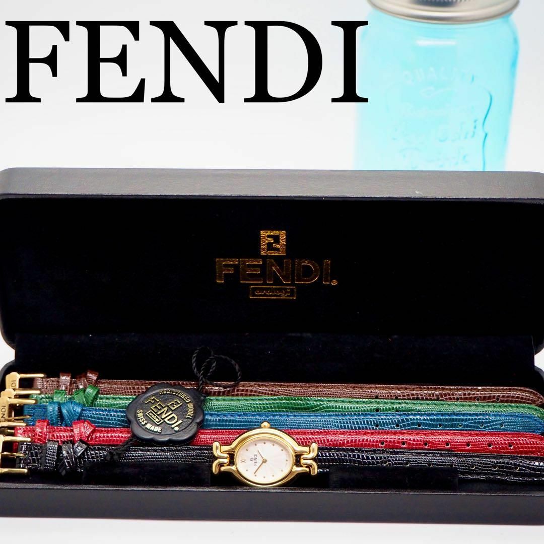 FENDI(フェンディ)の111【美品】FENDI フェンディ時計　カメレオン　レディース腕時計　完備品 レディースのファッション小物(腕時計)の商品写真