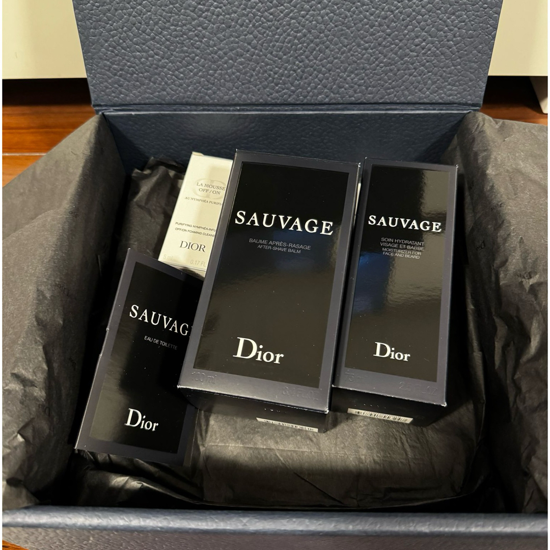 Christian Dior(クリスチャンディオール)のDIOR メンズ化粧品セット コスメ/美容のキット/セット(サンプル/トライアルキット)の商品写真