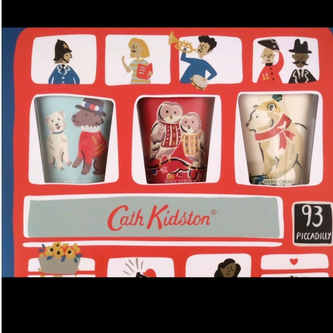 Cath Kidston(キャスキッドソン)の【新品】Cath Kidston キャスキッドソン　ボディケア　6本セット コスメ/美容のボディケア(ハンドクリーム)の商品写真