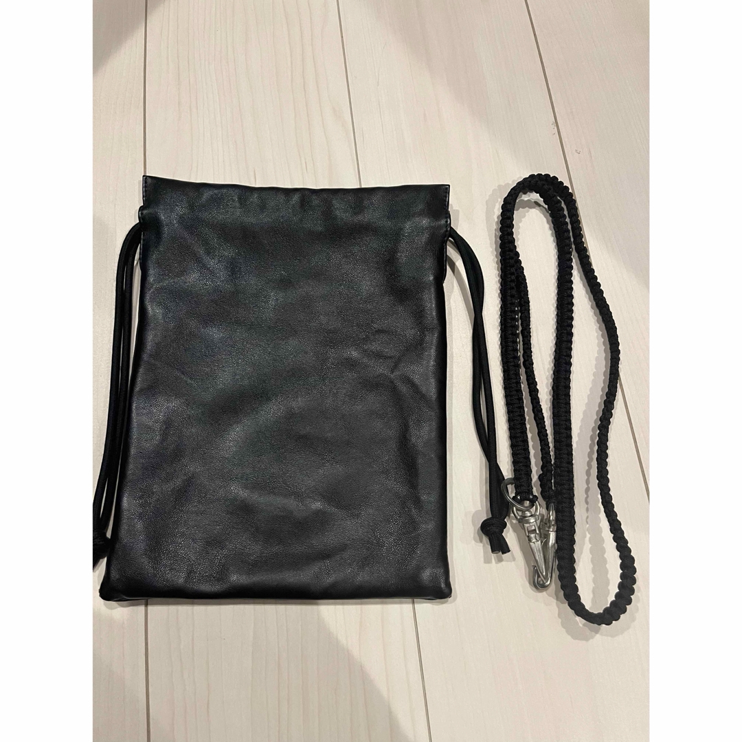 COOTIE(クーティー)のcootie Fake Leather Drawstring Bag メンズのバッグ(ショルダーバッグ)の商品写真