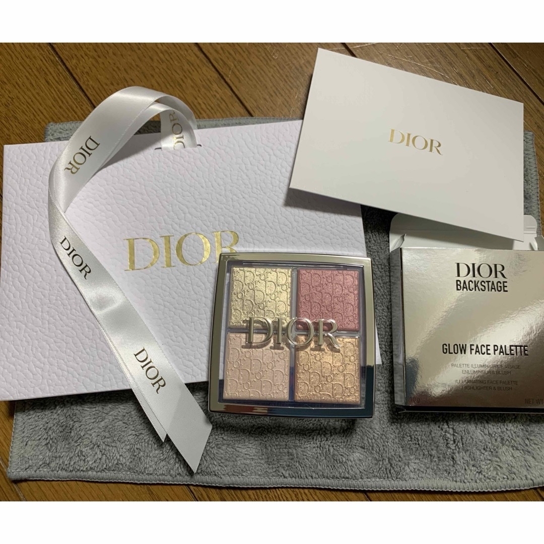 Dior(ディオール)のDior バックステージ フェイス グロウ パレット004 ローズゴールド コスメ/美容のベースメイク/化粧品(フェイスカラー)の商品写真