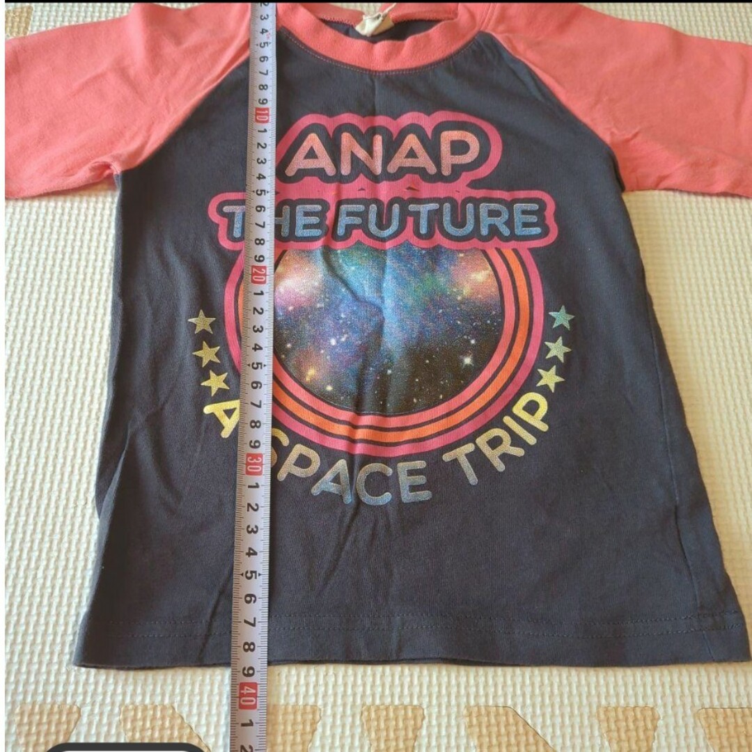 ANAP Kids(アナップキッズ)の中古　ANAP　ラグラン　宇宙　スペース　ピンク　100 長袖　ロンティ キッズ/ベビー/マタニティのキッズ服女の子用(90cm~)(Tシャツ/カットソー)の商品写真