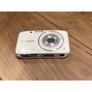 パナソニック(Panasonic)の【値下げ3/27まで】Panasonic LUMIX S DMC-S2-W(コンパクトデジタルカメラ)