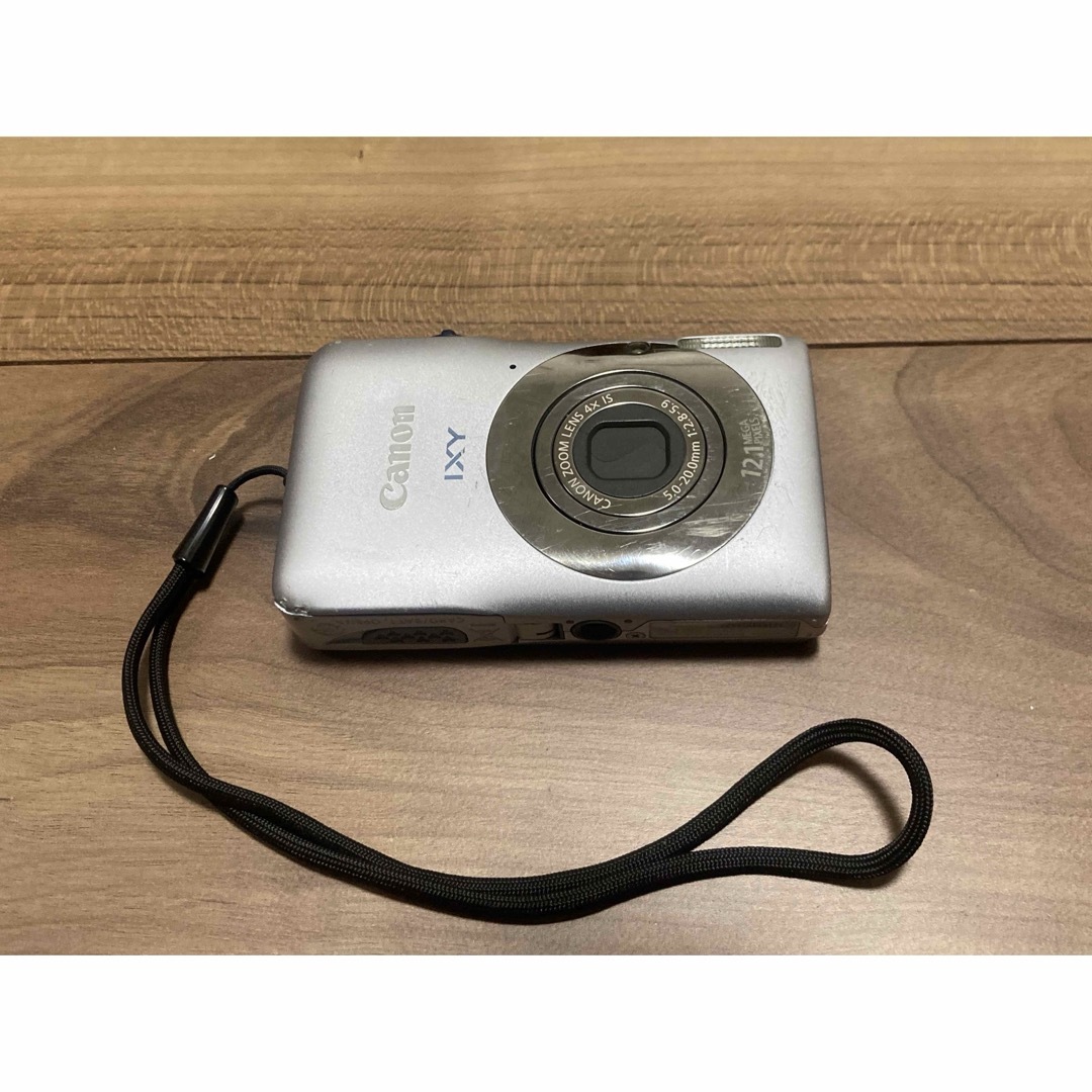 Canon(キヤノン)の【ジャンク品】Canon コンパクトデジタルカメラ IXY 200F SL スマホ/家電/カメラのカメラ(コンパクトデジタルカメラ)の商品写真