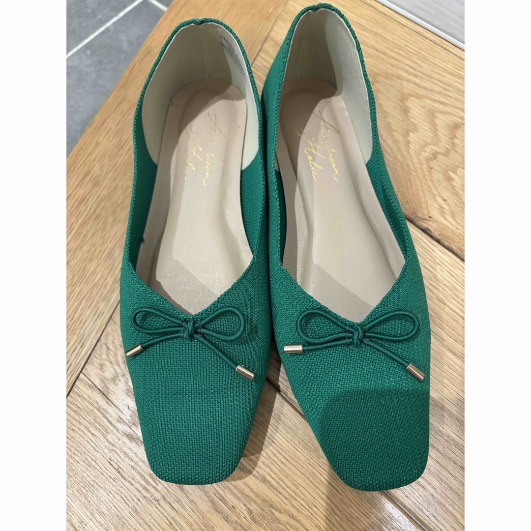 フラット　シューズ　緑　グリーン レディースの靴/シューズ(バレエシューズ)の商品写真