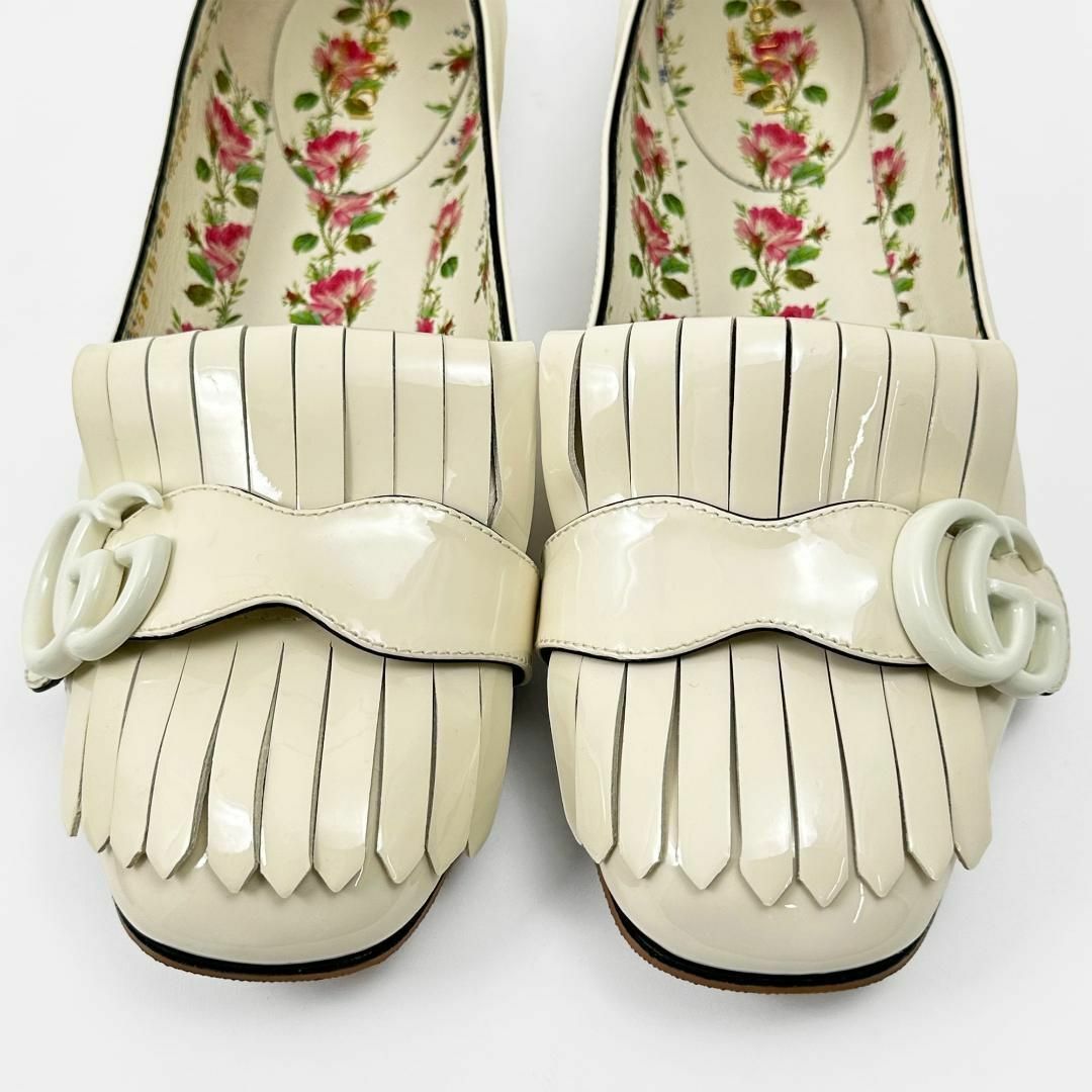 Gucci(グッチ)の極美品 グッチ パンプス フラット　エナメル フリンジ ダブルG マーモント レディースの靴/シューズ(ハイヒール/パンプス)の商品写真