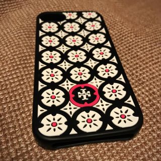 トリーバーチ(Tory Burch)の 〈早い者勝ち〉iPhone SE/5S対応 スマホケース(iPhoneケース)