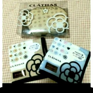 クレイサス(CLATHAS)の最終値下げ【CLATHAS】可愛いポーチと大判ガーゼハンカチ2枚(ハンカチ)