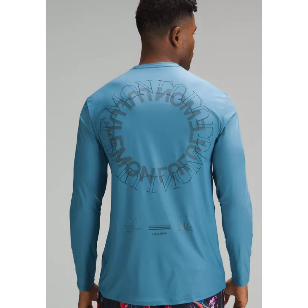 lululemon(ルルレモン)のWaterside Swim Long Sleeve グレー メンズのトップス(Tシャツ/カットソー(七分/長袖))の商品写真