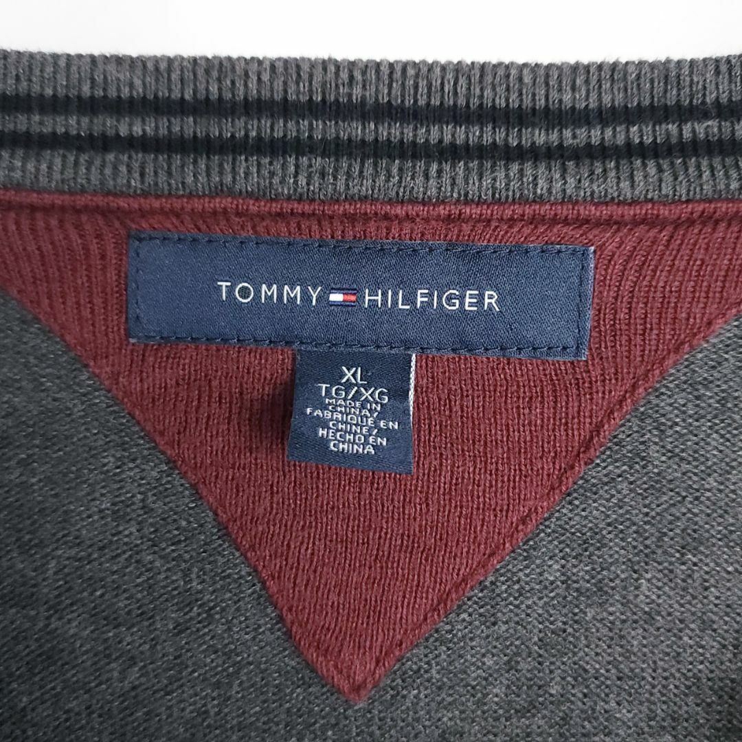 TOMMY HILFIGER(トミーヒルフィガー)のXLサイズ/トミーヒルフィガー Vネック コットンニット グレー系 メンズのトップス(ニット/セーター)の商品写真